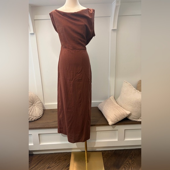 Petal & Pup Chocolate Brown Kassie Off Shoulder Dress Multiple Sizes NWOT - Picture 7 of 8